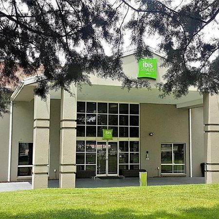 Ibis Styles Canberra Exterior photo