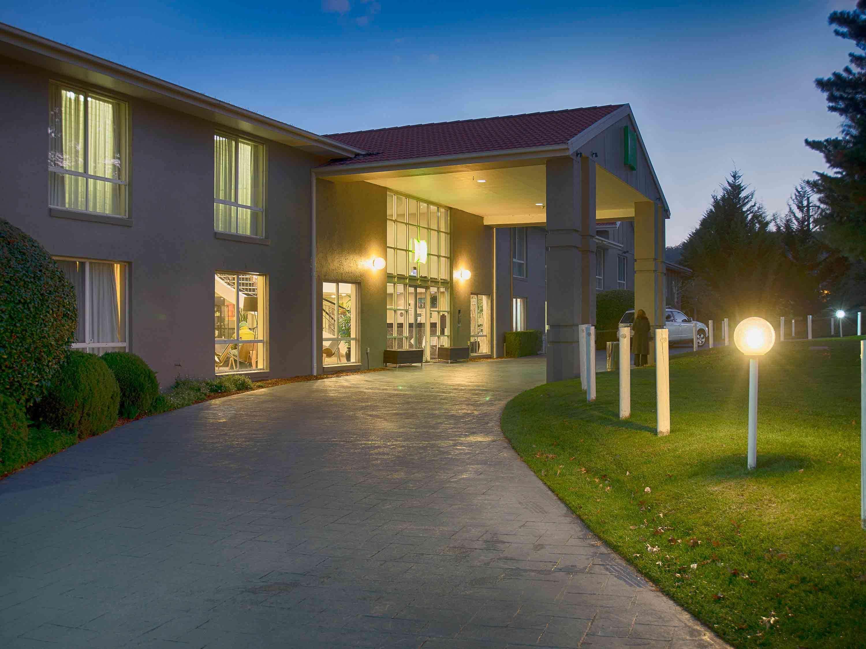 Ibis Styles Canberra Exterior photo