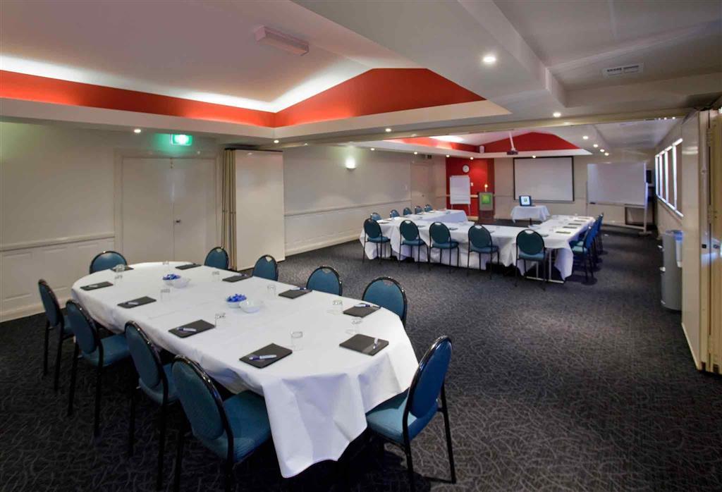 Ibis Styles Canberra Exterior photo