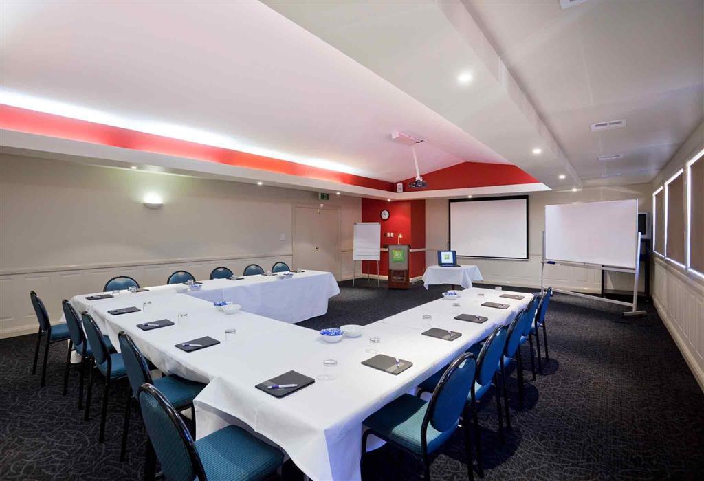 Ibis Styles Canberra Exterior photo
