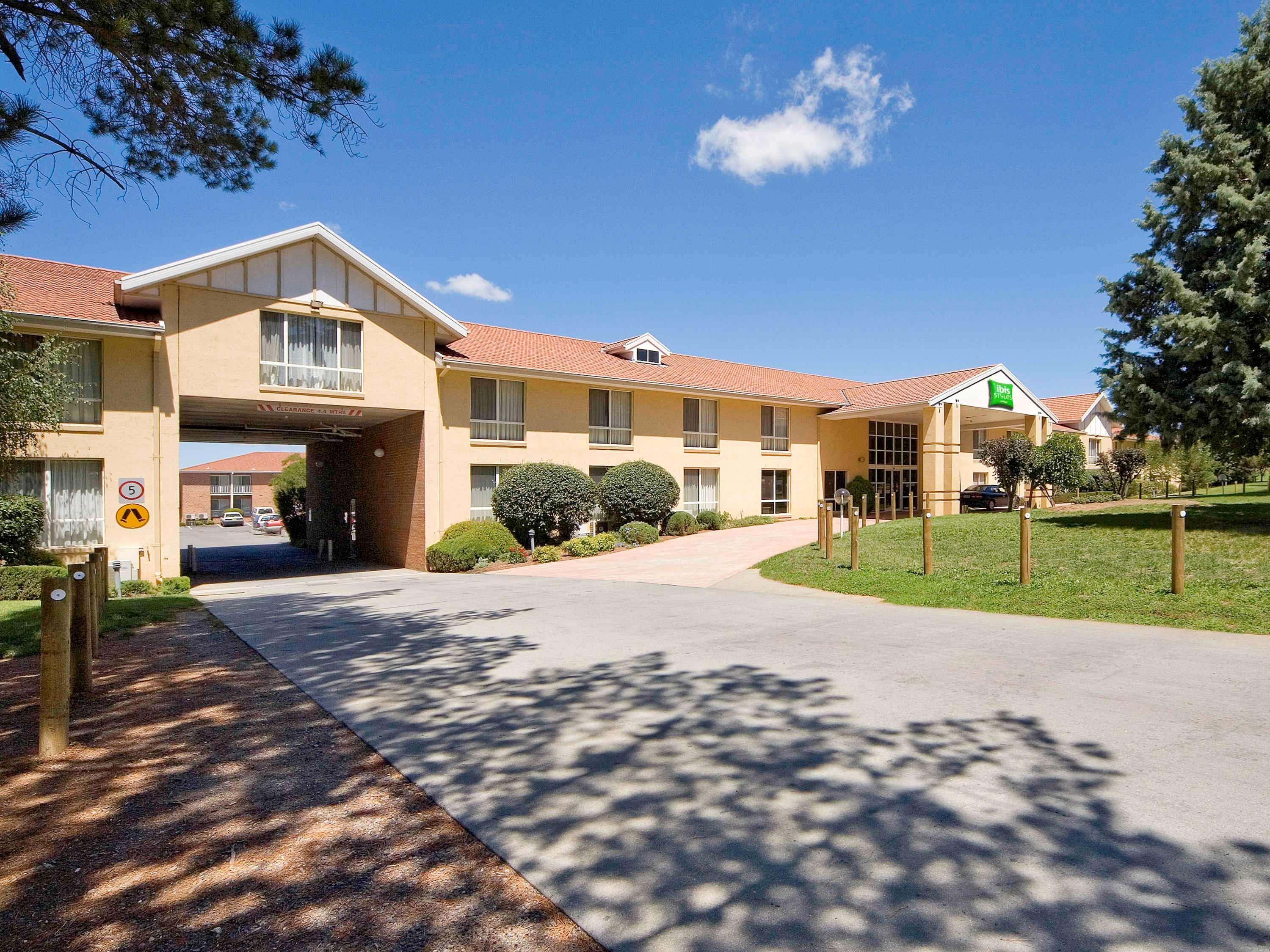 Ibis Styles Canberra Exterior photo