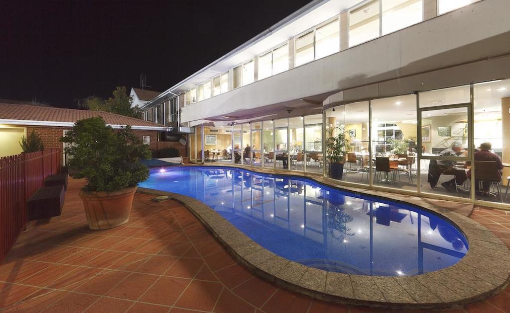 Ibis Styles Canberra Exterior photo