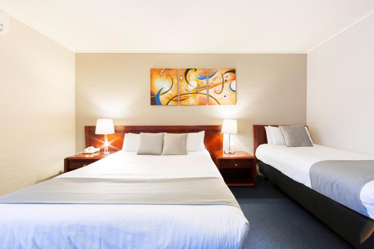 Ibis Styles Canberra Exterior photo